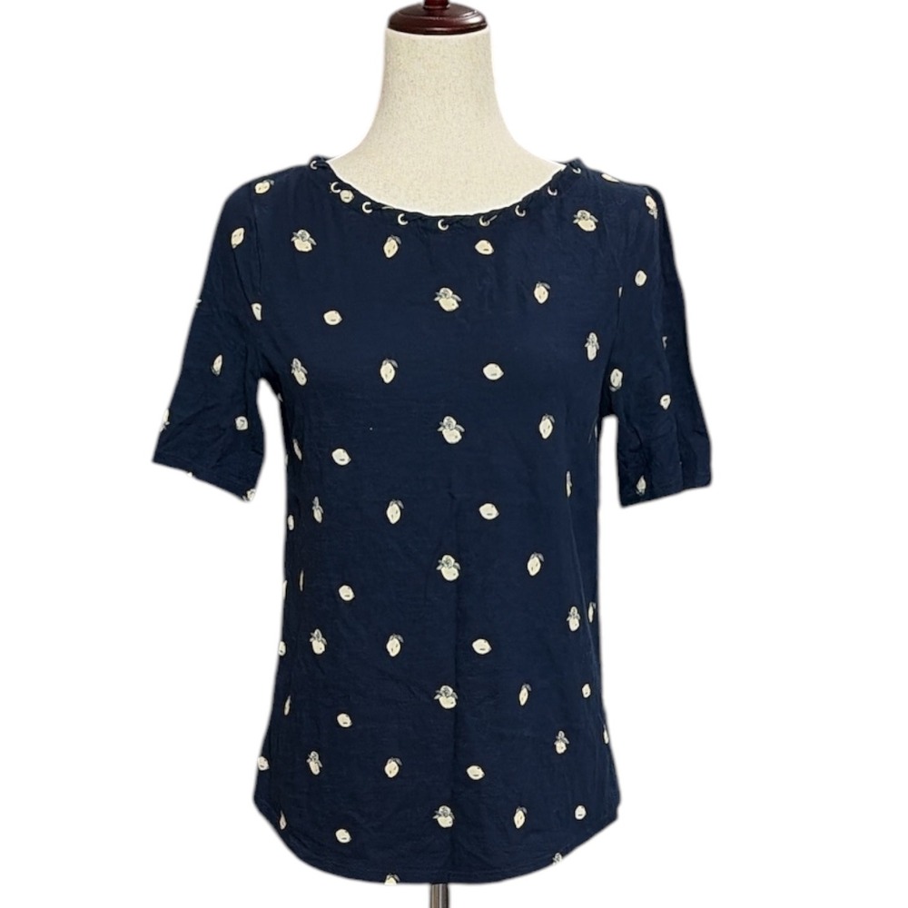 Chico's Size 0 Navy Blue Lemon Print Cotton Lace Up Grommet Neck Top